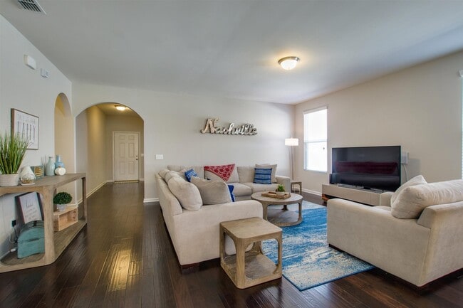 Photo - 1989 Stonewater Dr