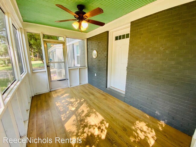 Photo - 3 br, 2 bath House - 8436 Mercier