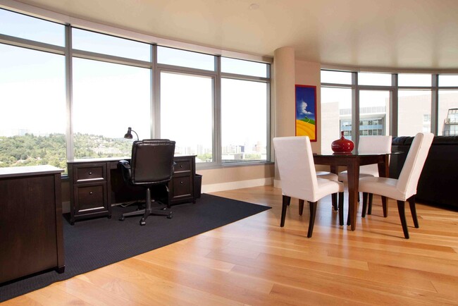 Executive Corporate Suite 2 Bd/2 Bth w/ Am... - Executive Corporate Suite 2 Bd/2 Bth w/ Am... Condominio