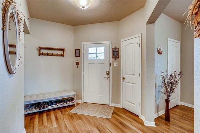 Photo - 5109 Winsbury Dr