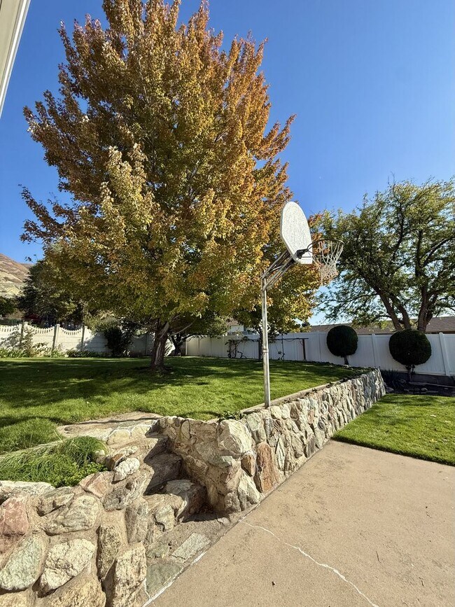 Photo - Charming 4-Bedroom Home in the Heart of Ce...