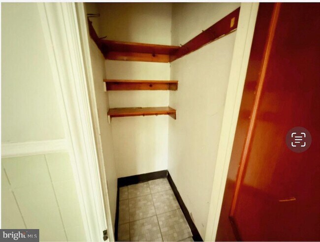 Photo - 107 E Main St