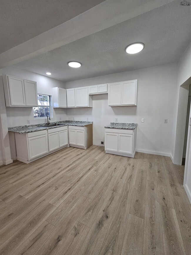 Photo - 2503 Buchanan St