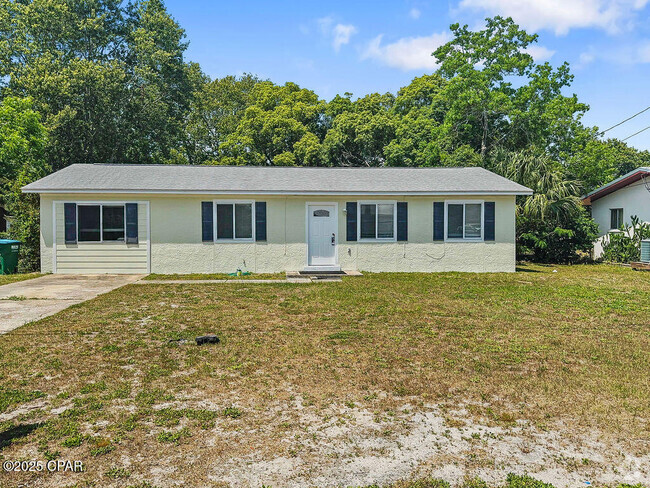 Building Photo - 137 Heather Dr Rental