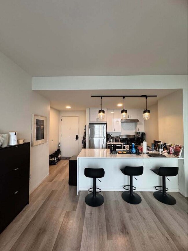 Photo - 88 E Wacker Pl