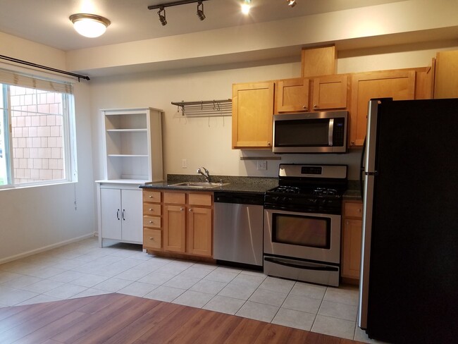 Photo - 0bd/1ba Sammamish Condo Unit A102