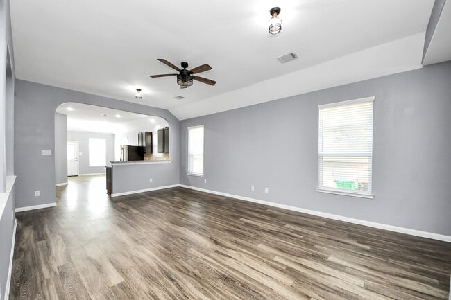 Photo - 2335 Spring Hollow Dr