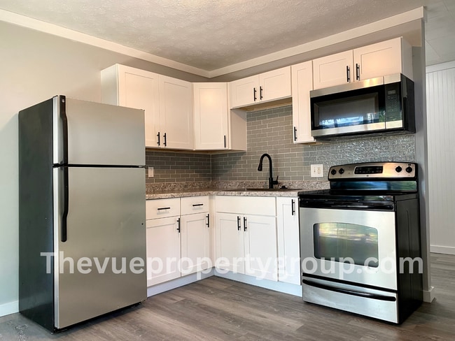 Photo - MOVE IN SPECIAL! Move in this November and...