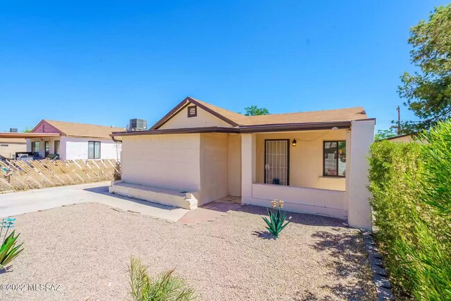 Photo - 232 E Pennsylvania Dr