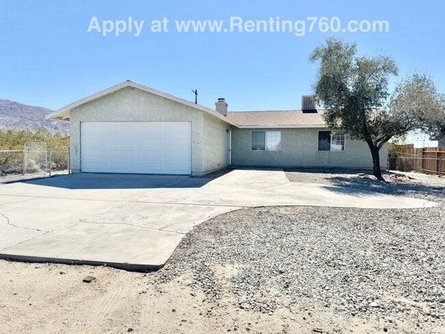 Building Photo - Spacious and Updated 3 Bed 2 Bath Home!