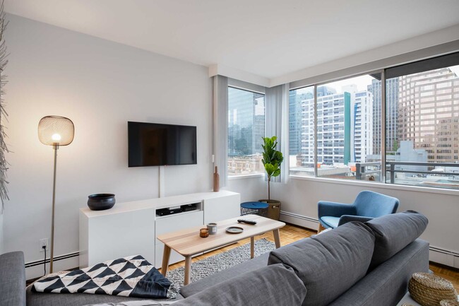 Building Photo - Somerset Unit 00808