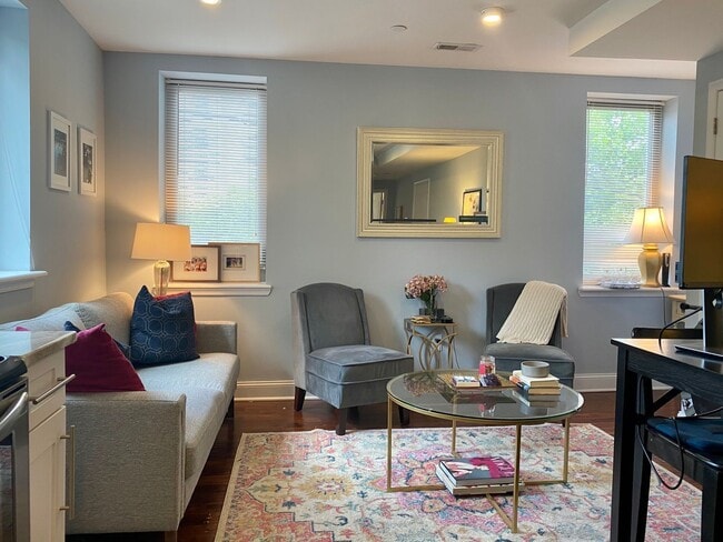 Photo - 2228 Summer St Unit 2
