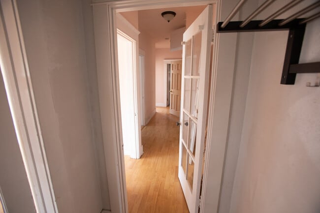 Photo - 1723 Winona Blvd Unidad 1723