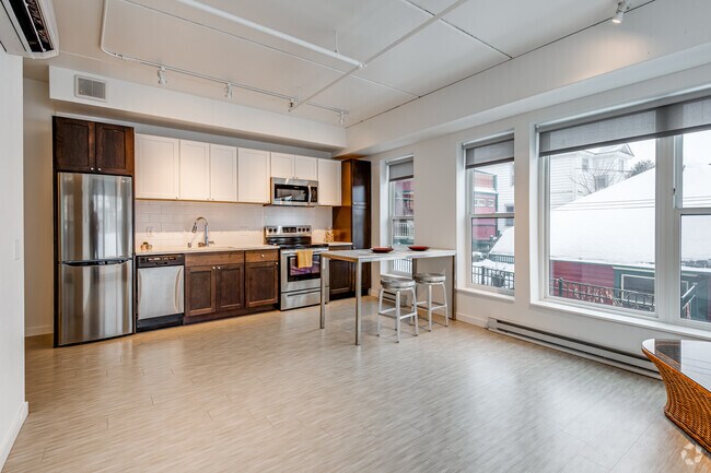Bright and open floorplan-Perfect for Gathering - ZEO Apartments
