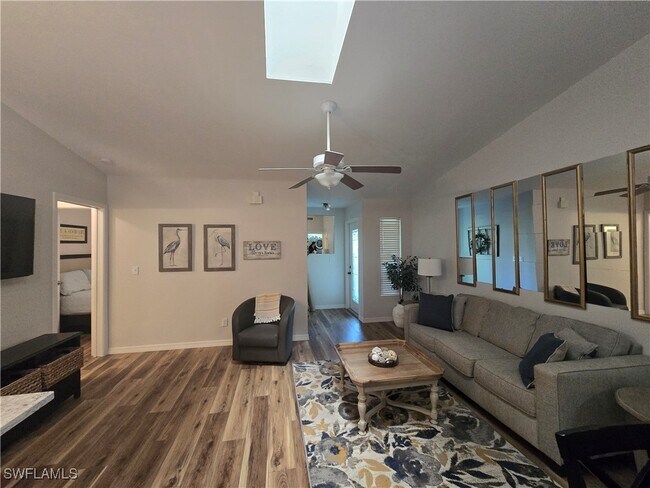 Photo - 1433 SW 51st Ln