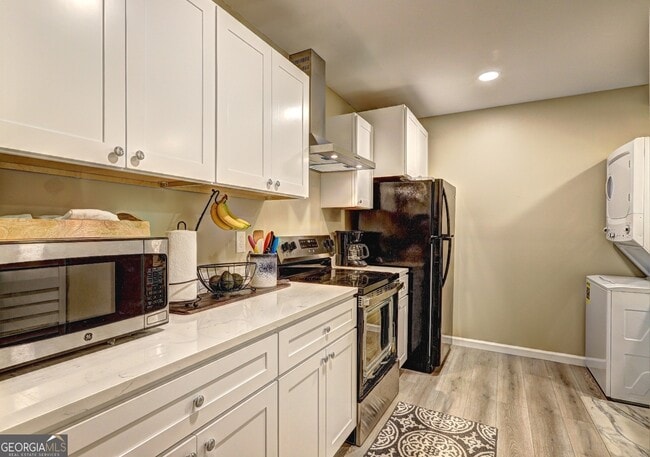 Photo - 1976 Peach Shoals Cir