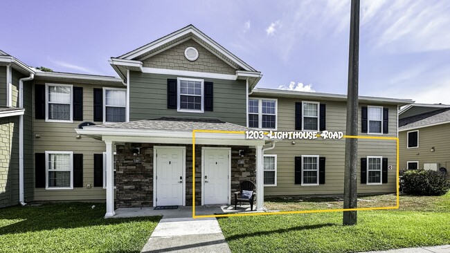 Spacious Townhome in Gated Community in PCB!! - Spacious Townhome in Gated Community in PCB!!