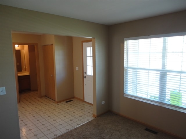 Photo - 1319 Roth Dr