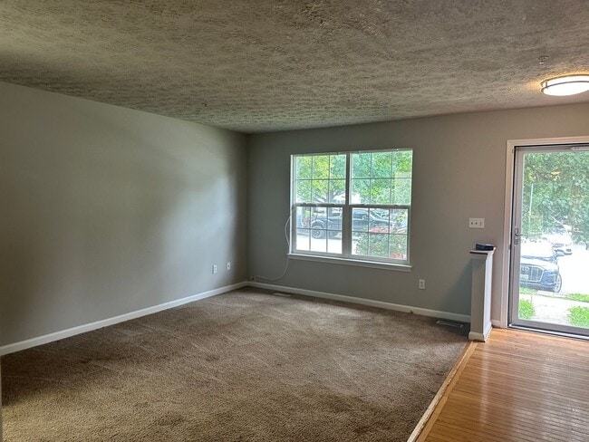 Photo - Spacious Townhome for Rent! Finished Basement! W/D! Available Now!