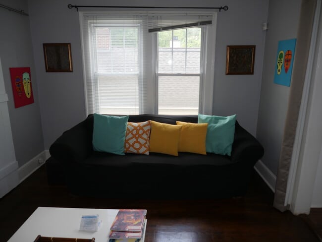 Furnished common area - 1065 Atlantic Dr NW Unit A