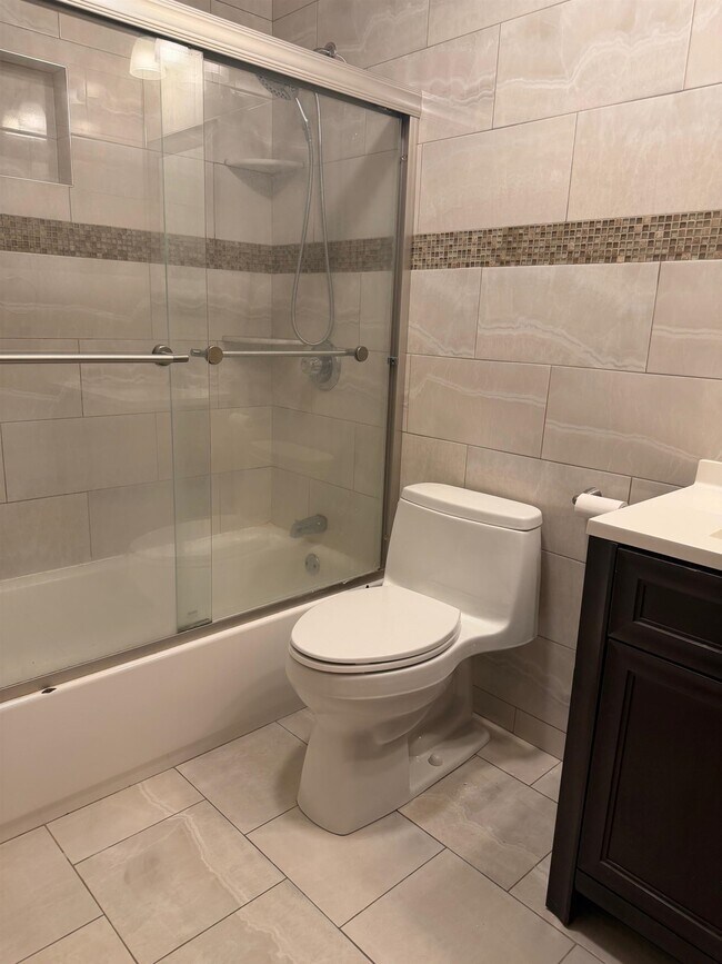 Photo - 773 1st St