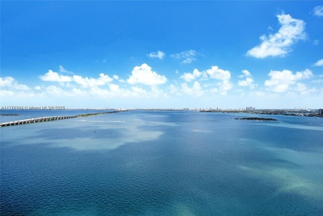 Photo - 2900 NE 7th Ave Unidad 2505