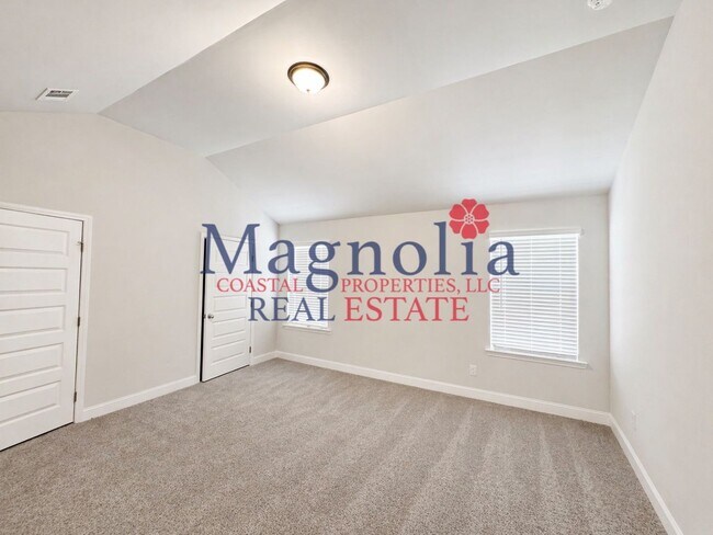 Photo - 3 Bedroom 2.5 Bathroom Townhome in Richmond Hill, GA