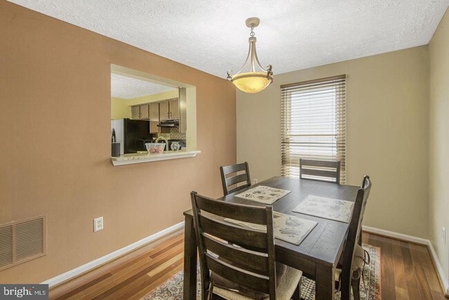 Photo - 6121 Cedar Wood Dr