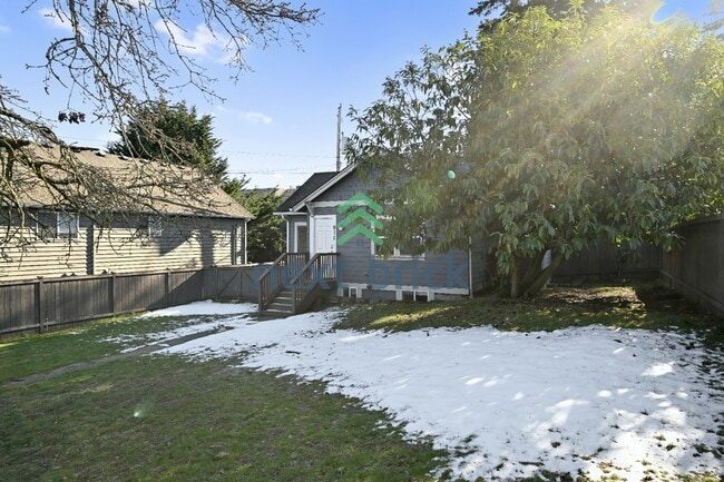 Photo - Charming 1-bedroom, 1-bathroom unit in Greenwood