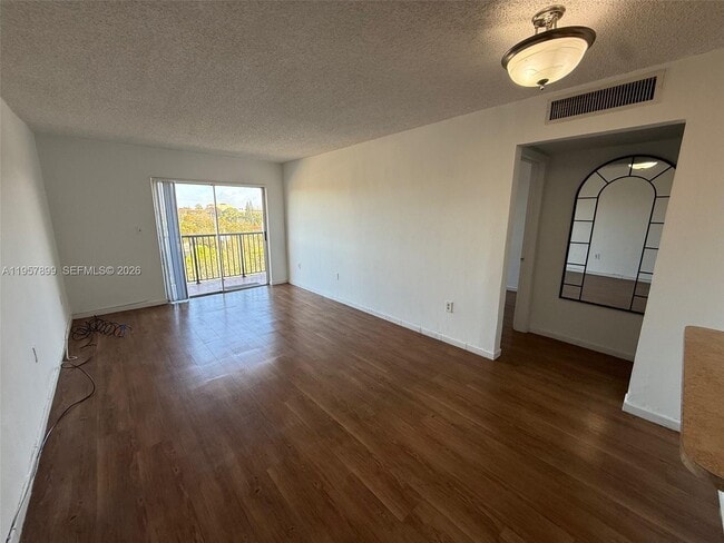 Photo - 2500 SW 6th St Unit 503