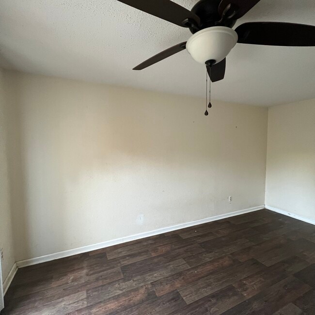 Photo - 2006 Columbus Cir