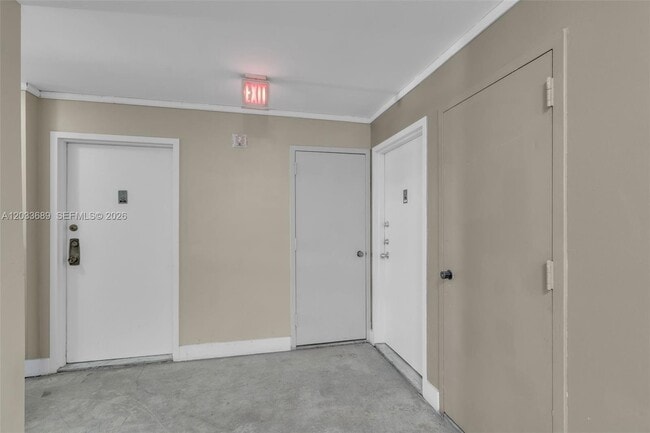 Photo - 1800 Collins Ave Unidad 10F