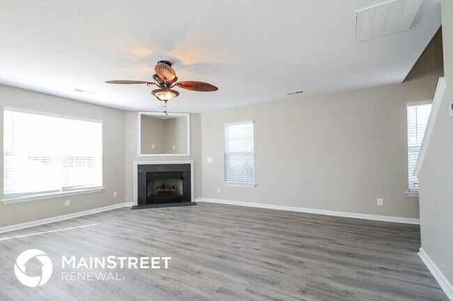 Photo - 977 Peachtree Meadows Cir