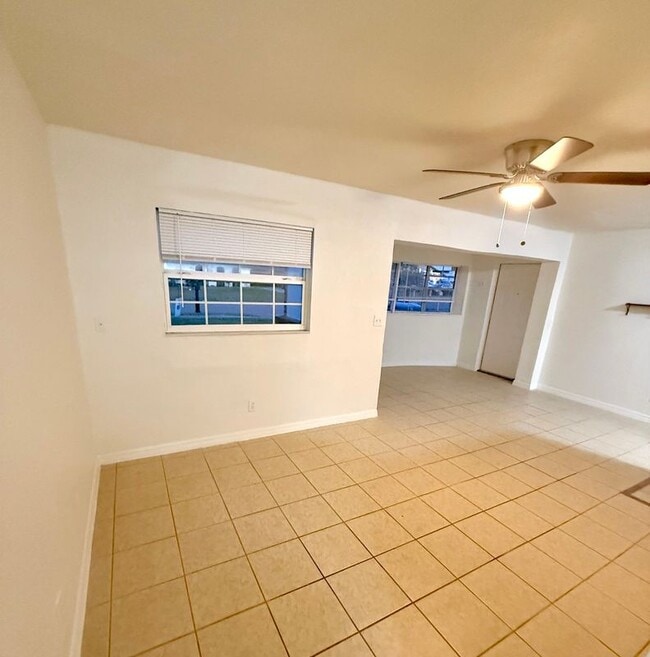 Photo - 1030 Scott St