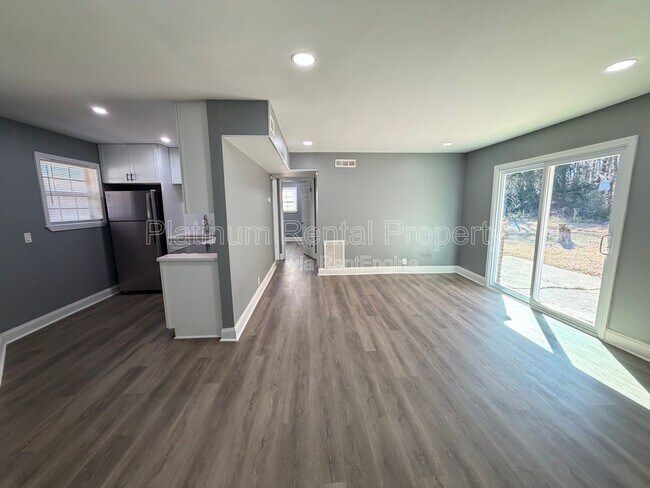 Photo - 1512 Waverly Way Unidad D-1