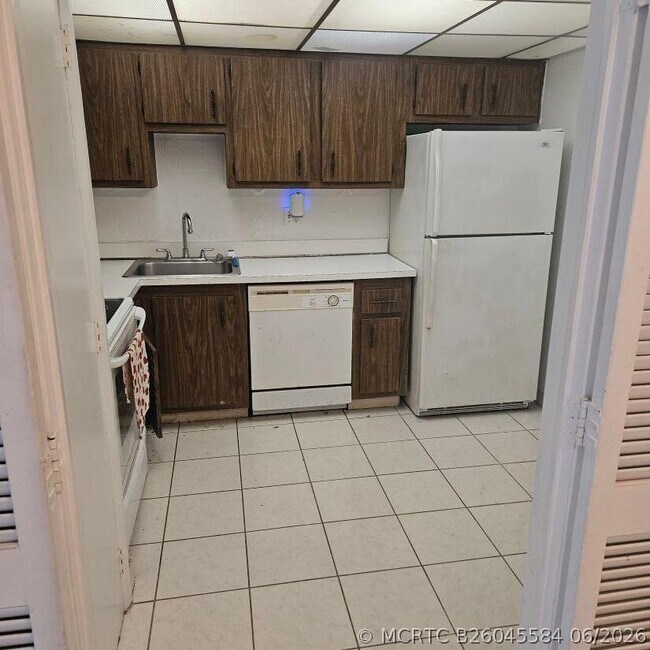 Photo - 4174 Inverrary Dr Unit 603