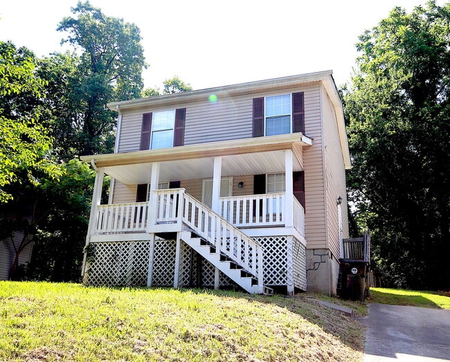 Spacious 4BR/2BA Brainerd Home Move In Ready! - Spacious 4BR/2BA Brainerd Home Move In Ready!