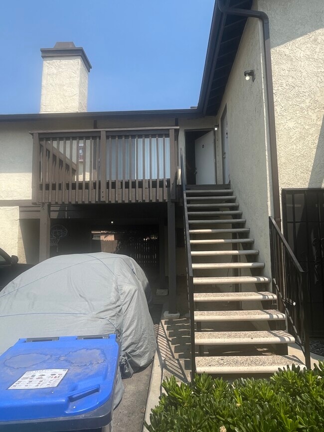 Photo - 8652 Gloria Ave Unidad D