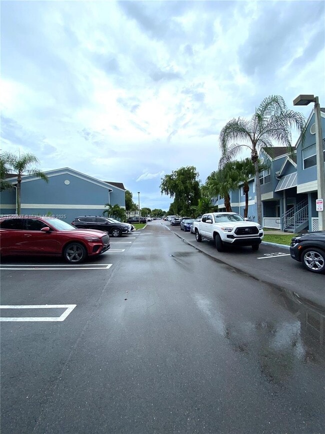 Photo - 17580 NW 67th Pl Unit I-1