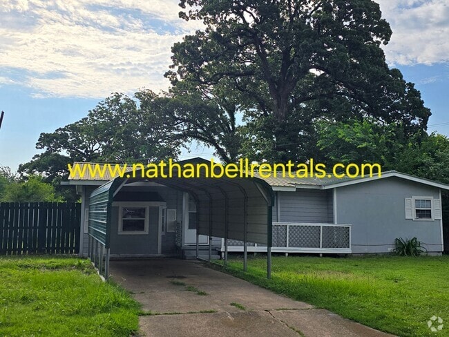 Building Photo - 325 17th St NE Rental