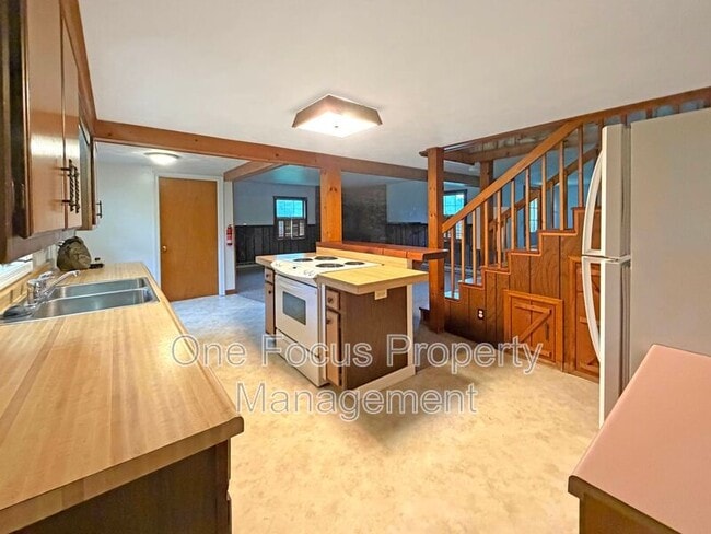 Photo - 255 Rawle St