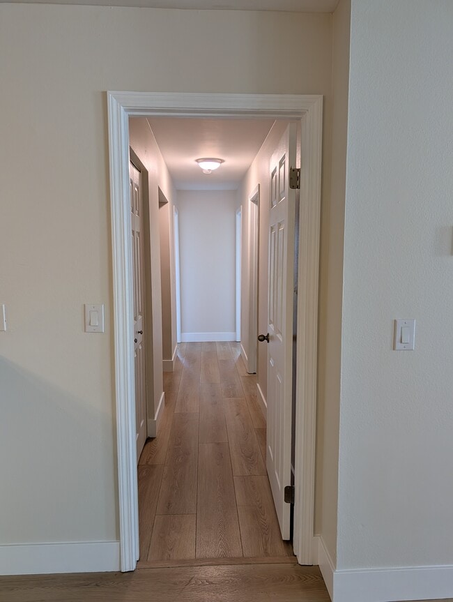 Hallway - 7777 W 91st St Unit E