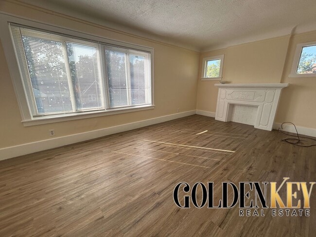 Building Photo - 16544 Asbury Park Unit Upper Rental