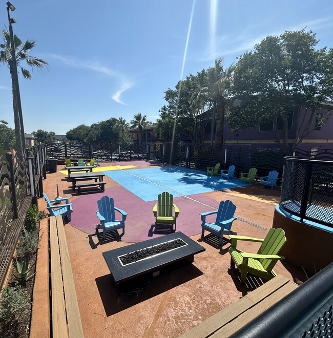 Photo - The Metropolis Apartments