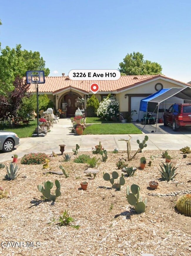 Photo - 3226 E Ave H10