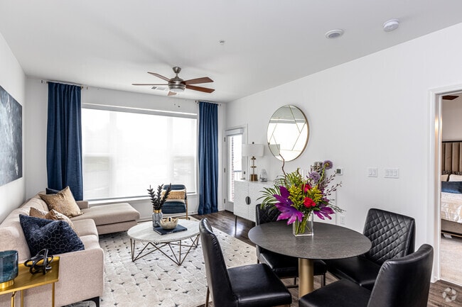 2HAB, 2BA - 1,140 ft²