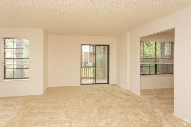 Living Space - Oxford Arms