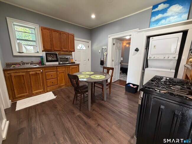 Photo - 19 Center St Unit 1R