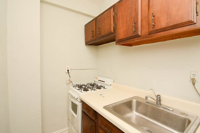 Photo - 533 W Roscoe St Unit 805