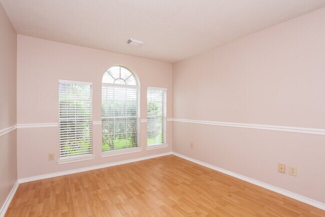 Photo - 8234 Worthington Dr House